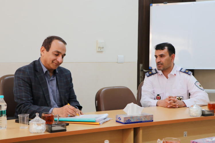 بازدید مهندس شیشه فروش از اورژانس